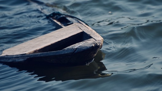 15 قتيلا على الأقل في غرق