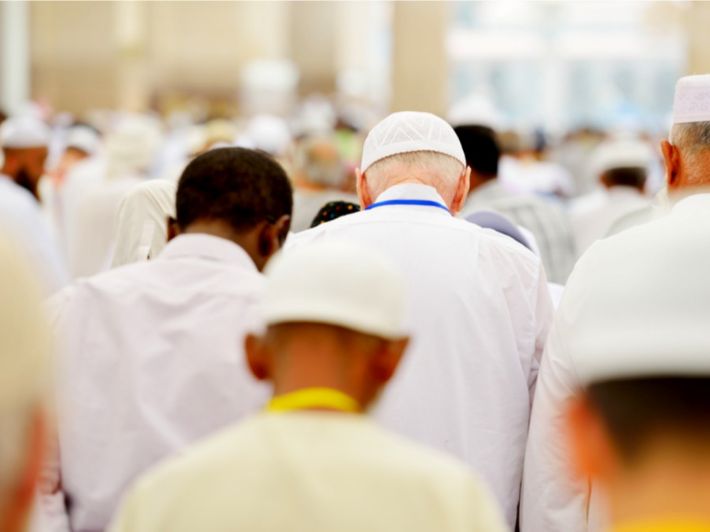 إذا أعاد الفاتحة أو التشهد لشكه