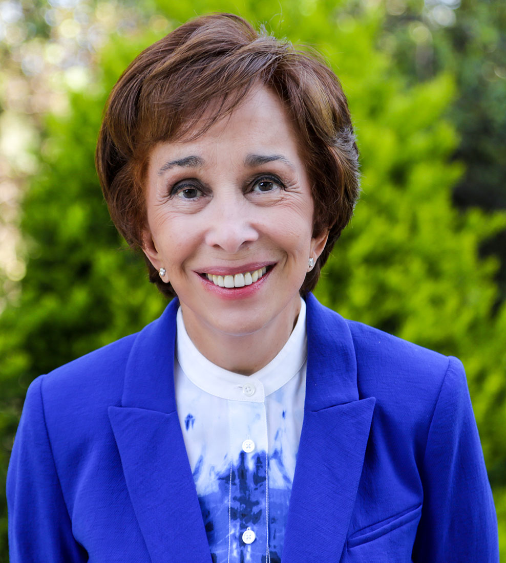 الأميرة بسمة بنت طلال ترعى بازار