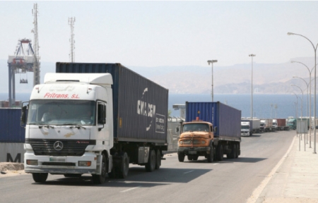 اجتماع أردني سعودي لبحث استثناء الشاحنات