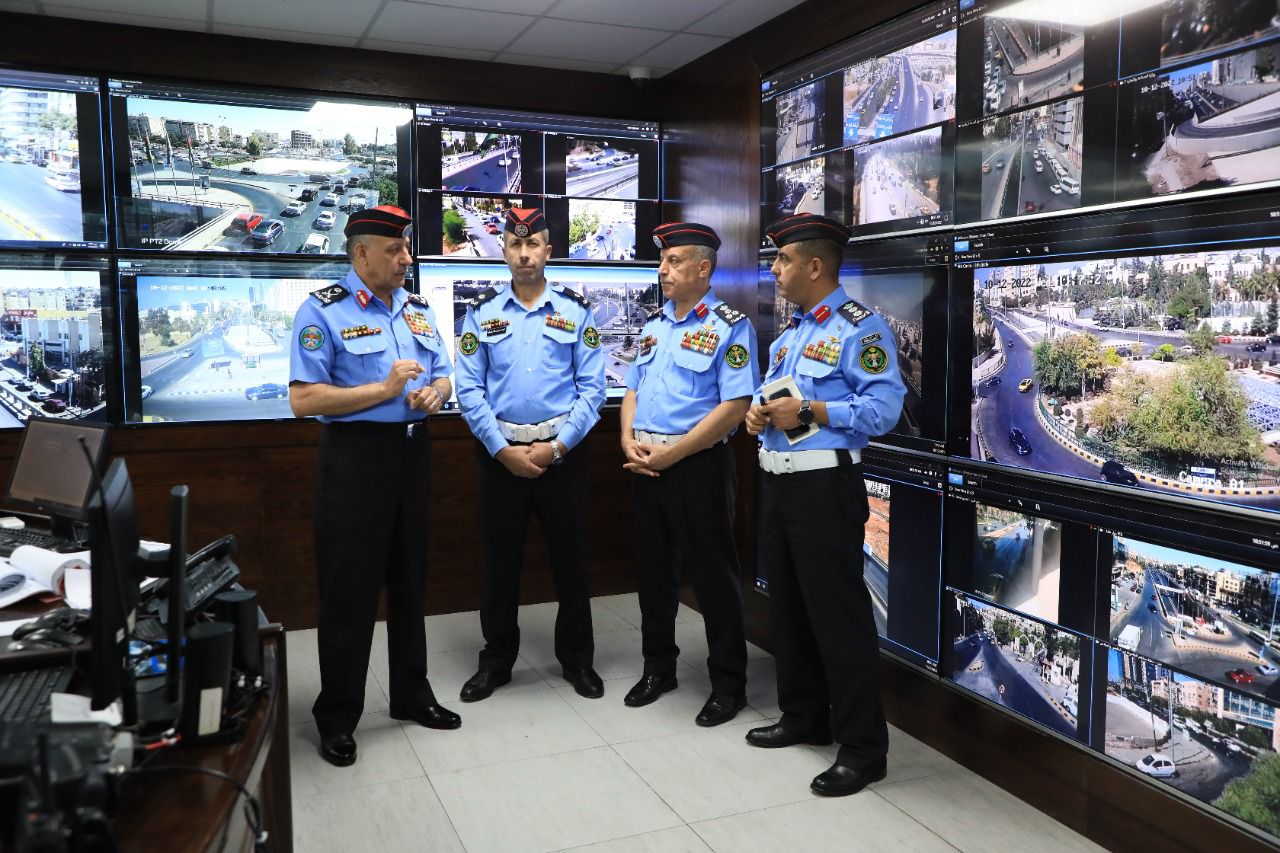 مدير الأمن العام: دراسة الواقع المروري