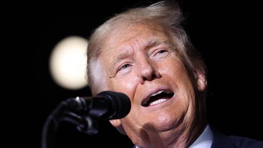 ترامب عن المرأة التي تتهمه باغتصابها: