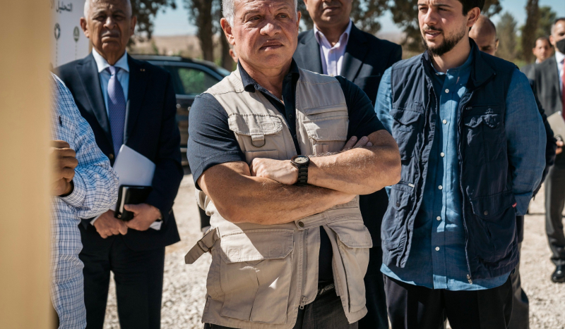 الملك يتفقد محطة اوهيدة الزراعية بالبادية