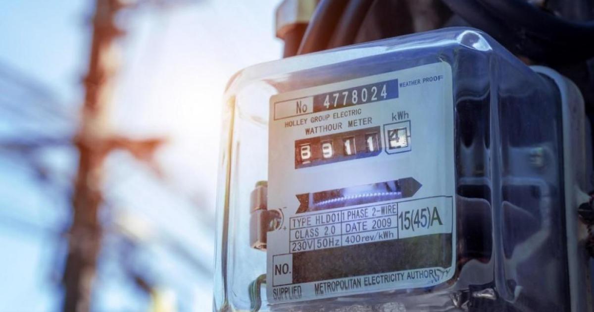 الخرابشة: نعمل على تطوير الشبكة الكهربائية