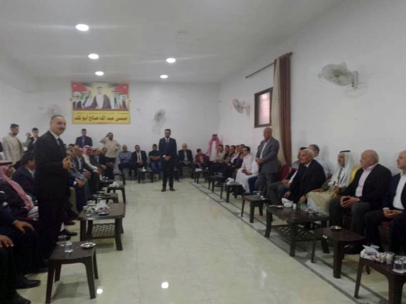 الشوابكة وابو كف نسايب (صور)