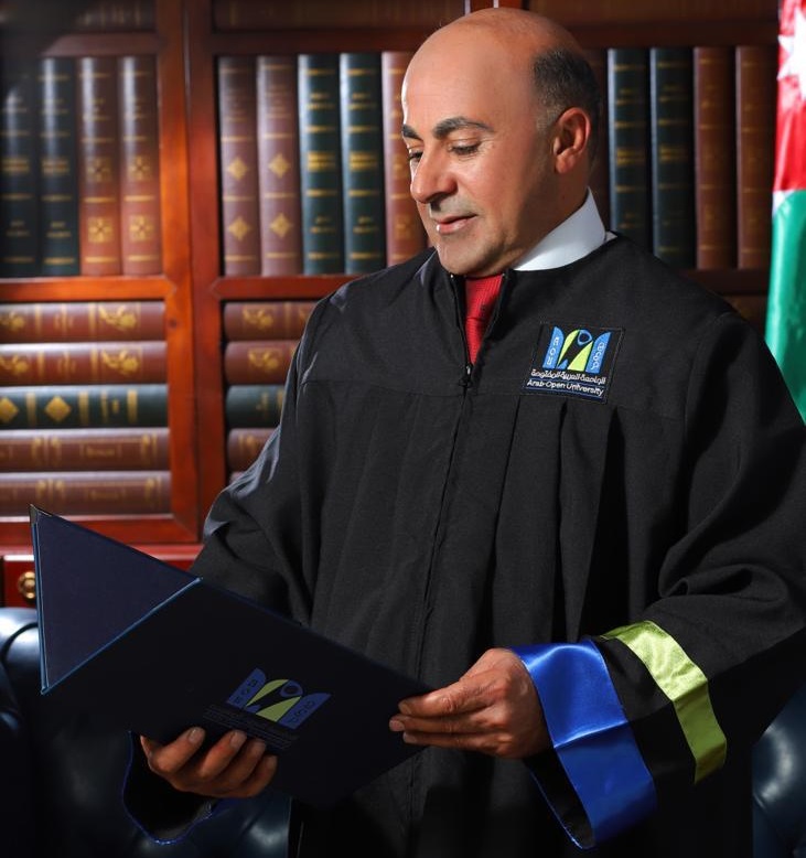 سلمان الحنيفات.. مبارك بكالوريوس الصحافة والاعلام