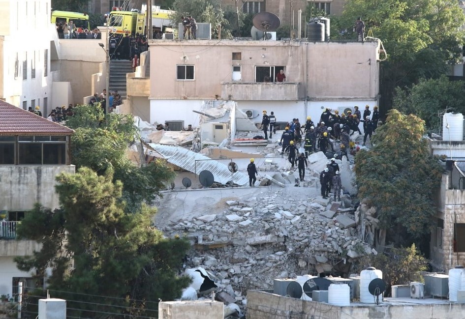 تقرير الخبرة يكشف سبب انهيار عمارة