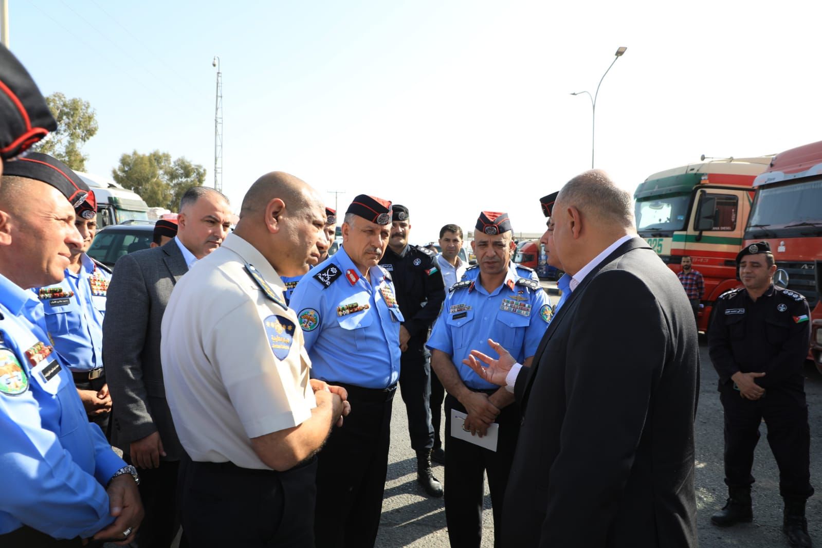 مدير الأمن العام يزور إدارة أمن