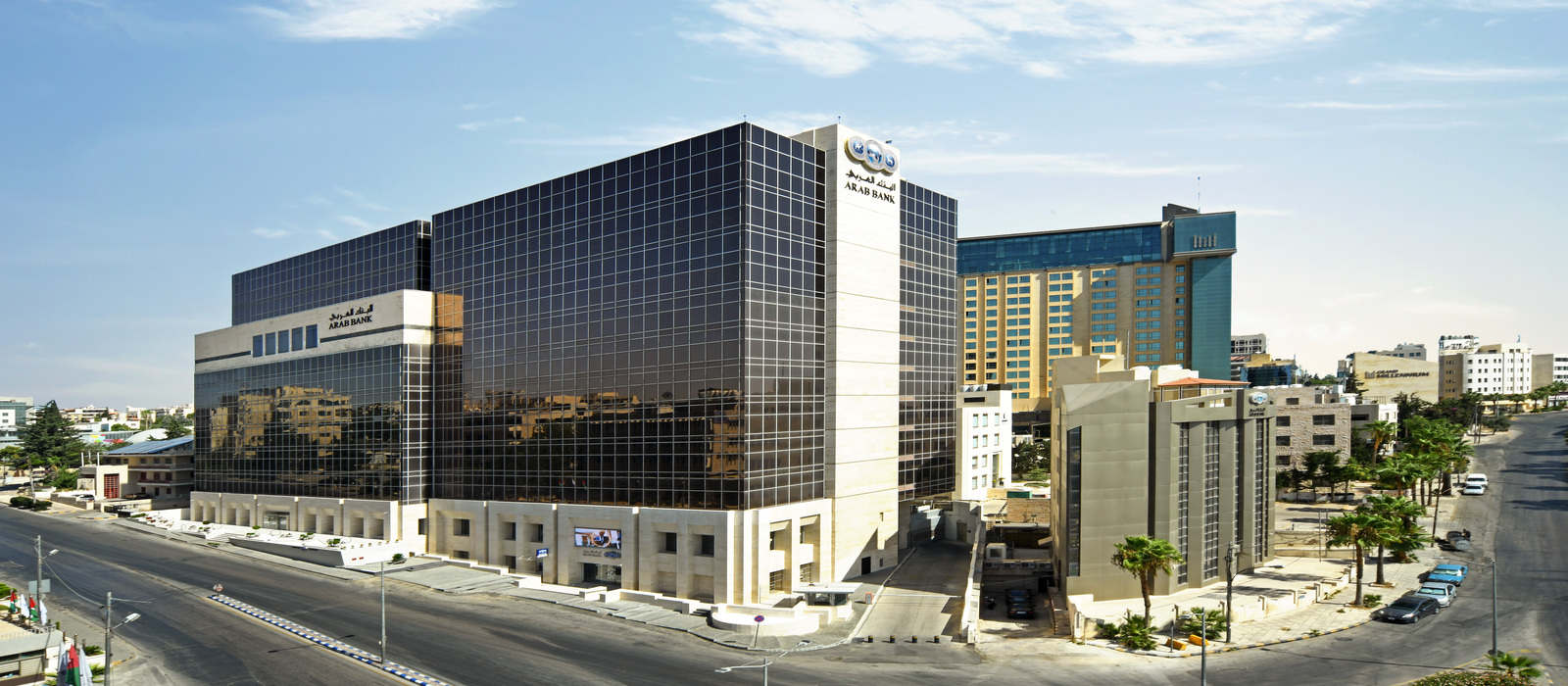 البنك العربي ومؤسسة الحسين للسرطان يجددان