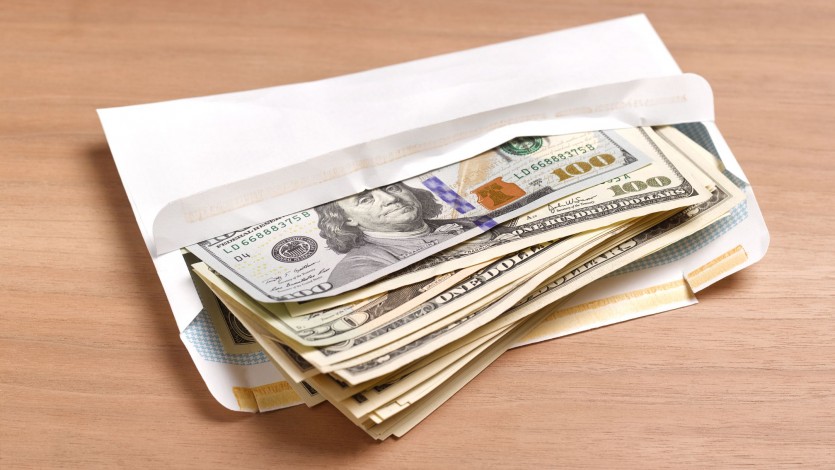 استعان بمال حرام على الدراسة فهل