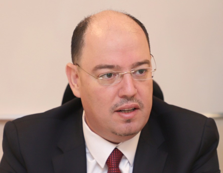 الرواجبة: قطاع الاتصالات وتكنولوجيا المعلومات يزخر