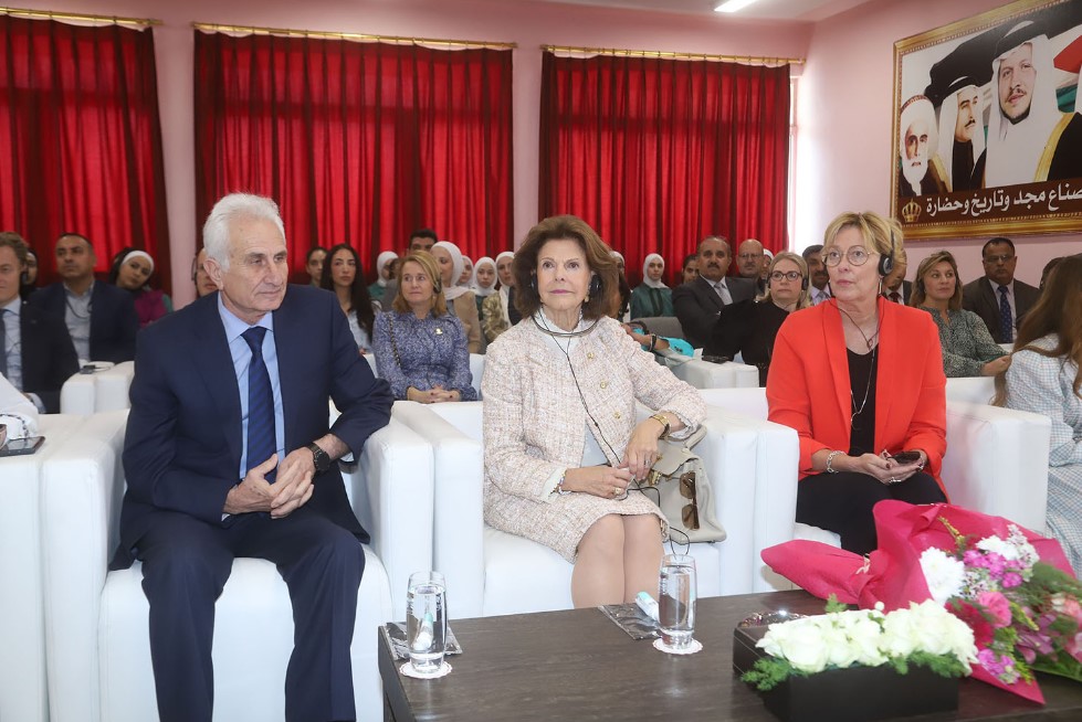 ملكة السويد تزور مدرسة خلدا
