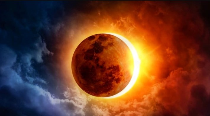 الفلكي مجاهد يكشف موعد الكسوف الكلي