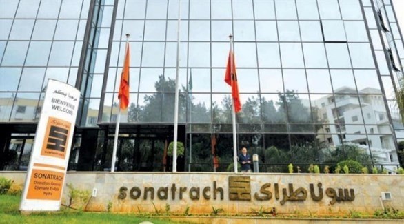 الجزائر توقع عقودا مع إيطاليا لرفع