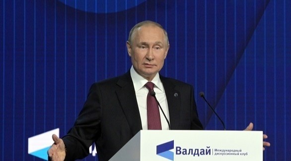 بوتين ينفي التهديد بالأسلحة النووية.. .