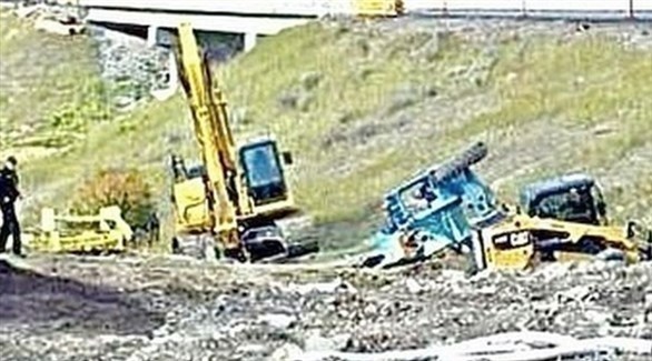 ينجو بأعجوبة بعدما شطرته رافعة شوكية