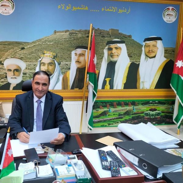 الشيخ عادل الرفايعة عضوا في مجلس