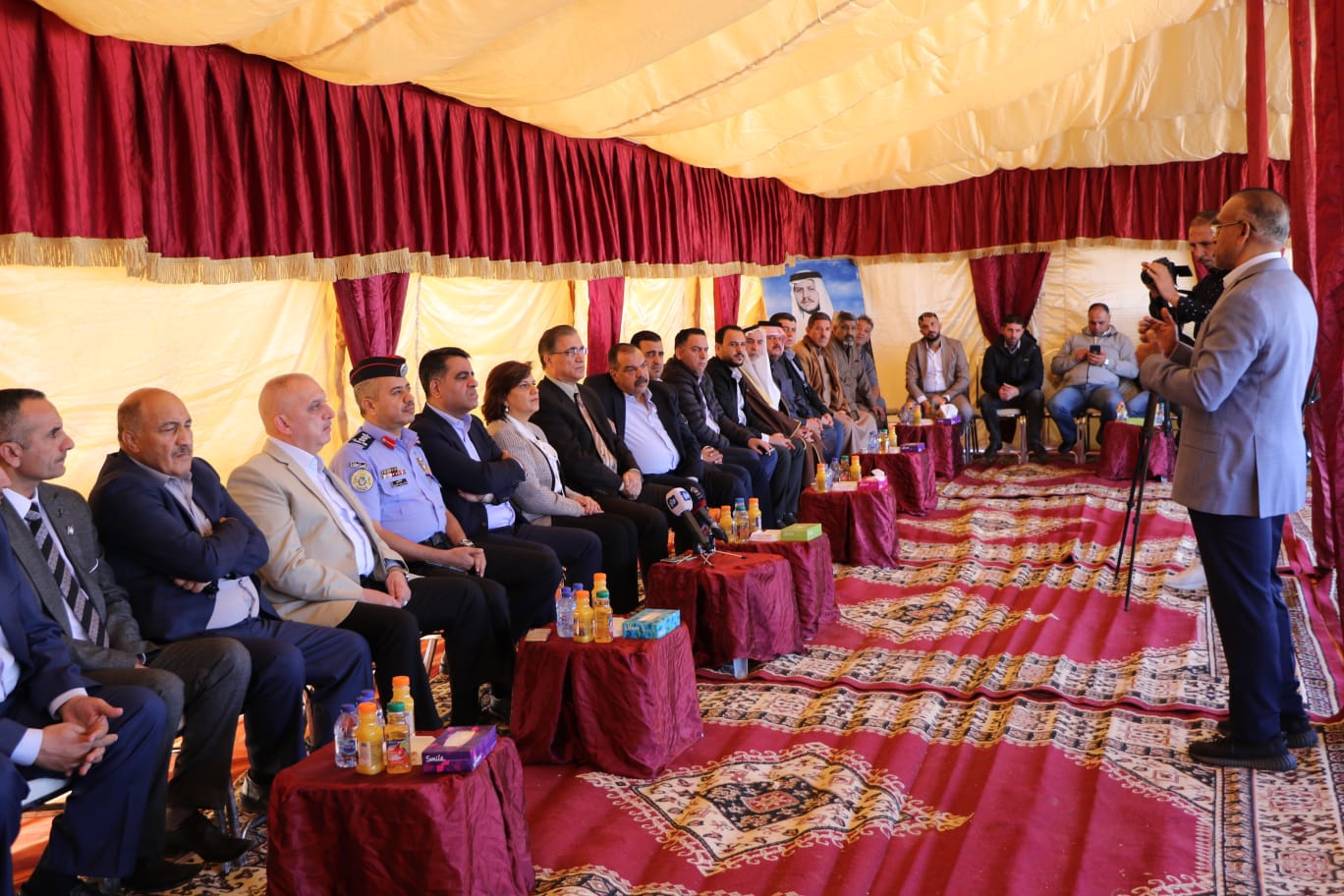 السقاف تضع حجر أساس لمشروع استثماري