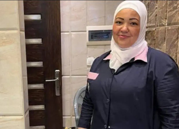 ردت شيكا بمليون جنيه.. عاملة نظافة