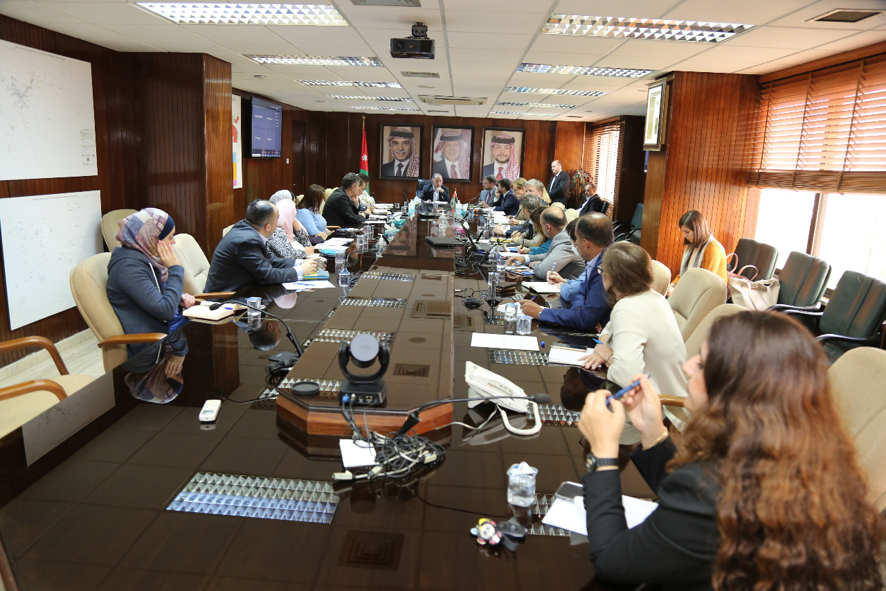 وزير المياه يشدد على ضرورة الإسراع