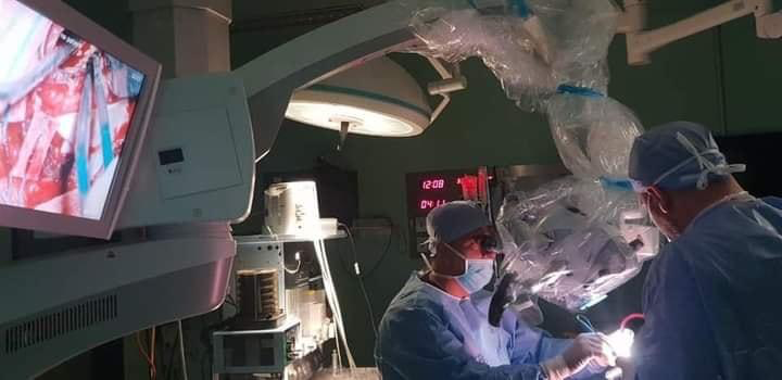 استئصال ورم في القناة الشوكية لعشرينة