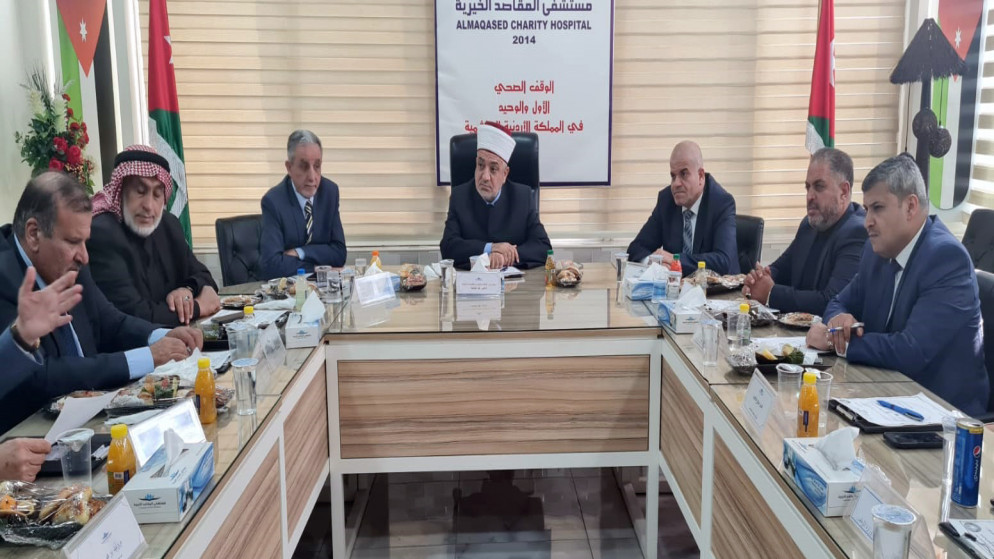 وزير الأوقاف يوجه بتوسعة وتحديث مستشفى