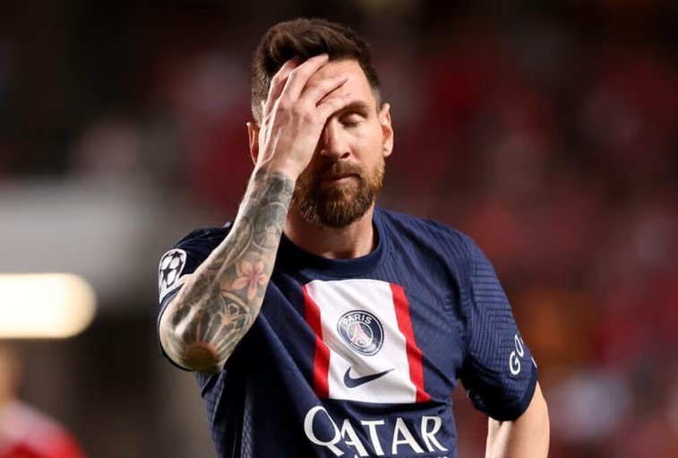 صدمة وقلق.. ميسي يصاب وباريس يصدر