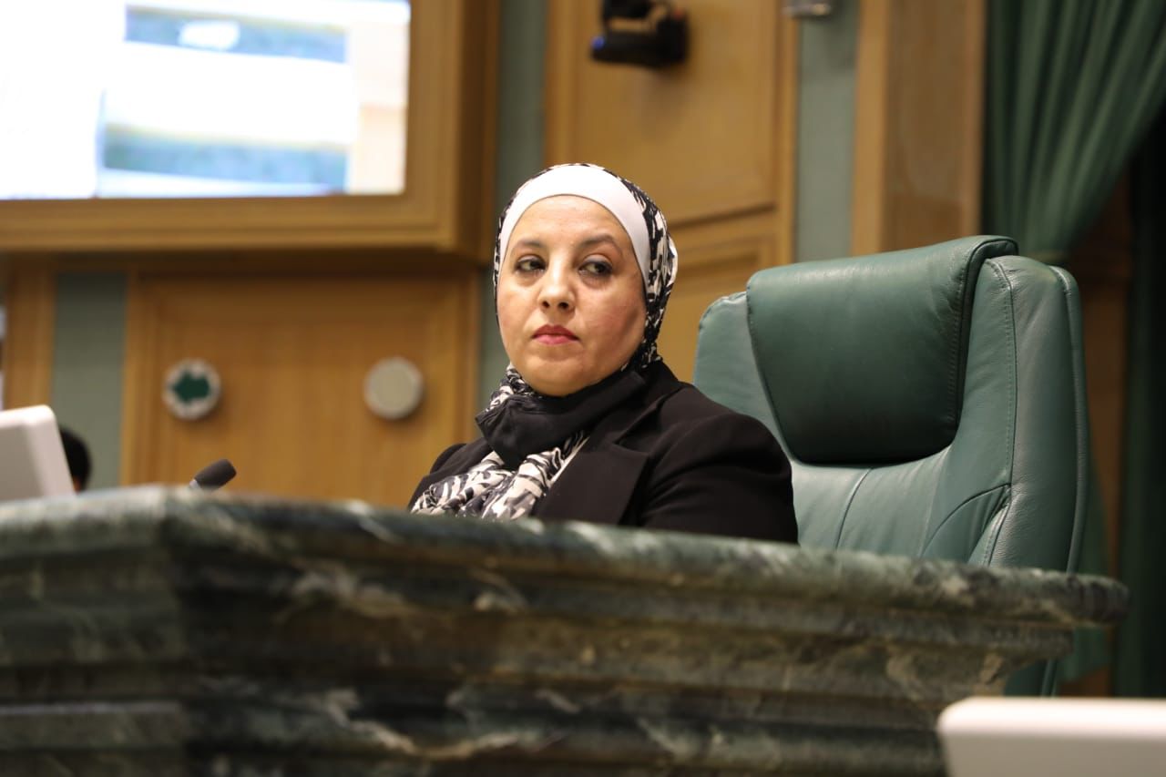 النائب الجبور تعلن ترشحها للمكتب الدائم