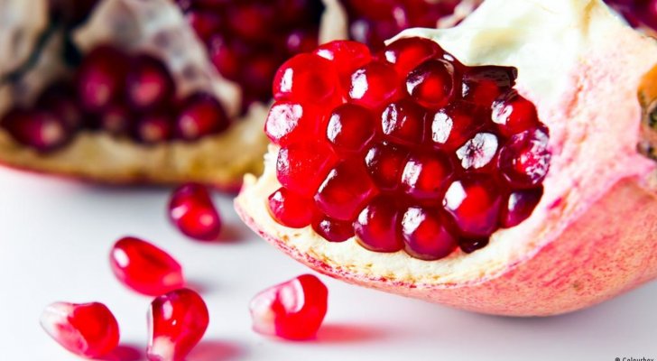 قشور الرمان.. علاج طبيعي للحفاظ على