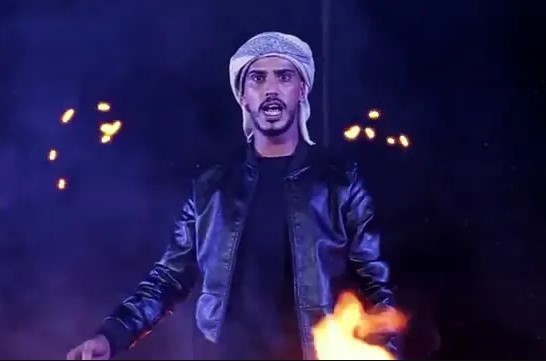 ترحيل صاحب أغنية الهدف مرصود إلى