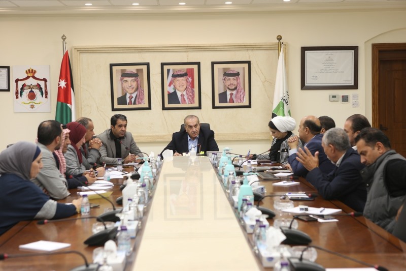 وزير الاشغال ووزير النقل يؤكد على