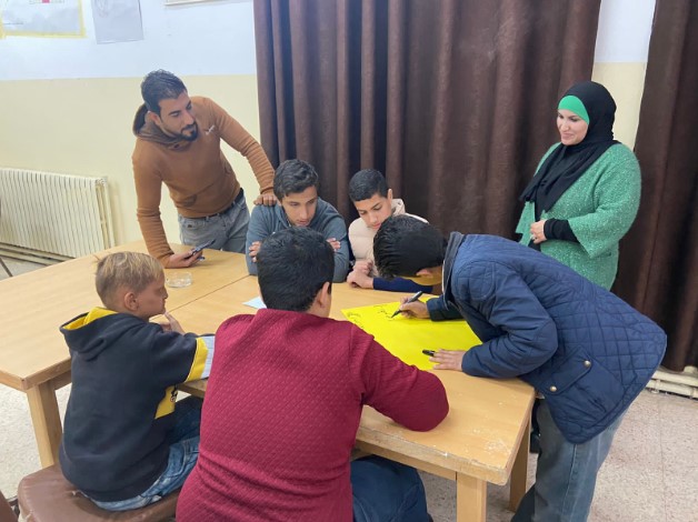 مؤسسة شابات لتمكين المرأة سياسيا تدرب