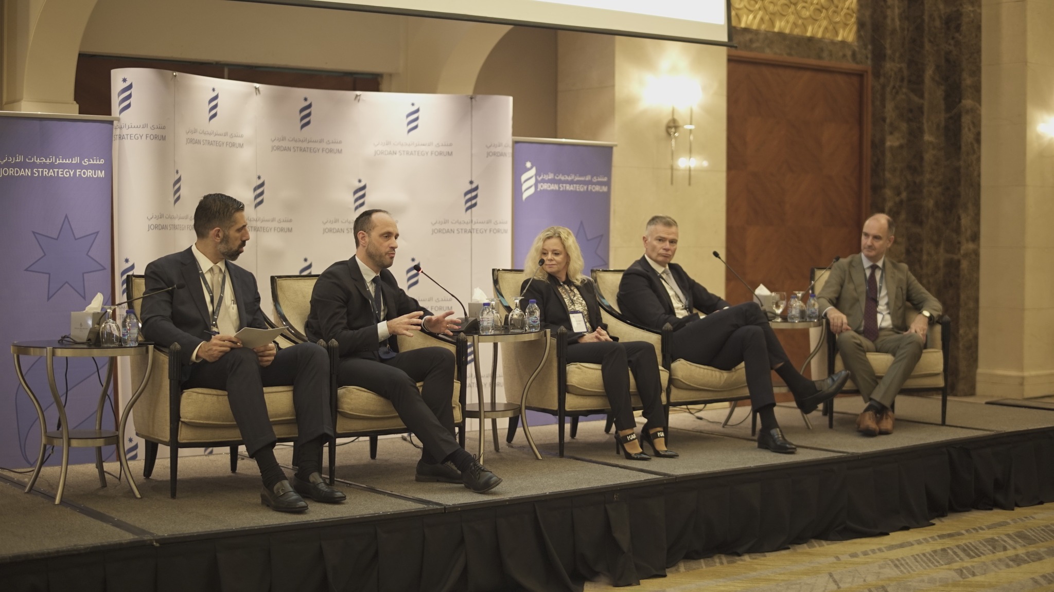 “الاستراتيجيات”: التسهيلات الائتمانية تؤثر إيجابا على