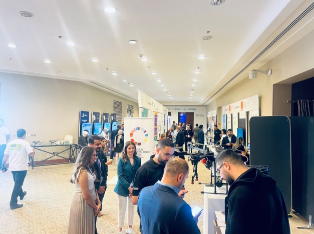 منتدى الاتّصالات يجمع أكثر من 500