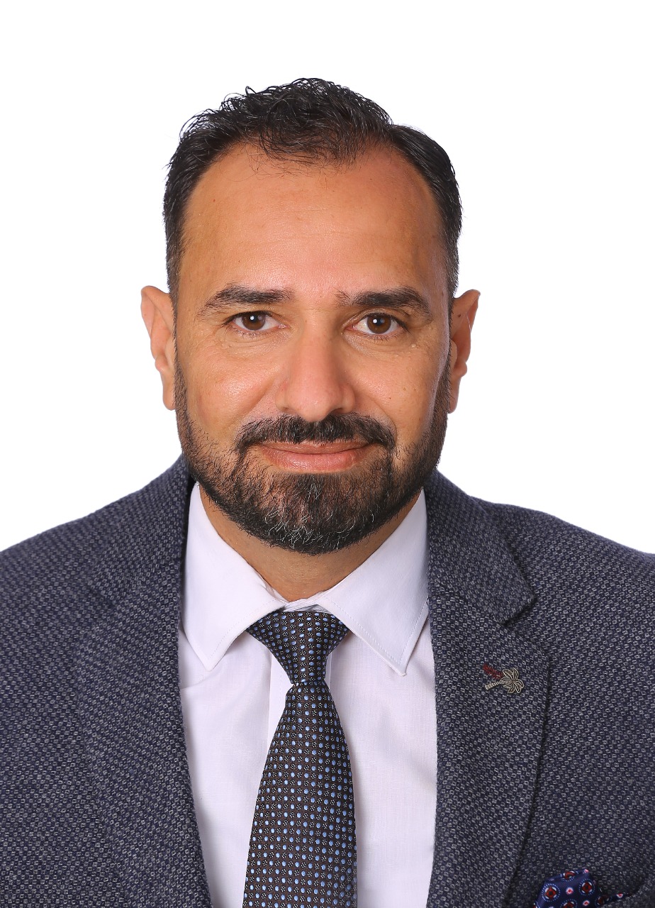 فرص الشباب الحقيقة تعزز قيم المواطنة