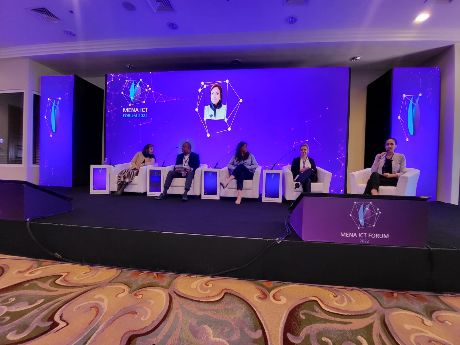 نافذ للخدمات اللوجيستية تشارك في منتدى