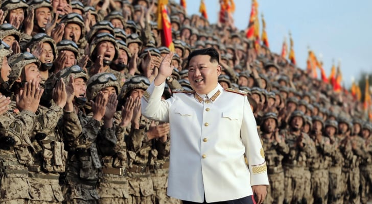 الزعيم الكوري الشمالي: سنستخدم النووي للرد