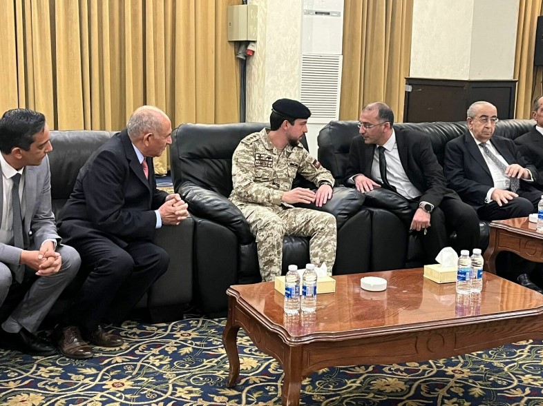 ولي العهد يعزي بالذنيبات (صور)