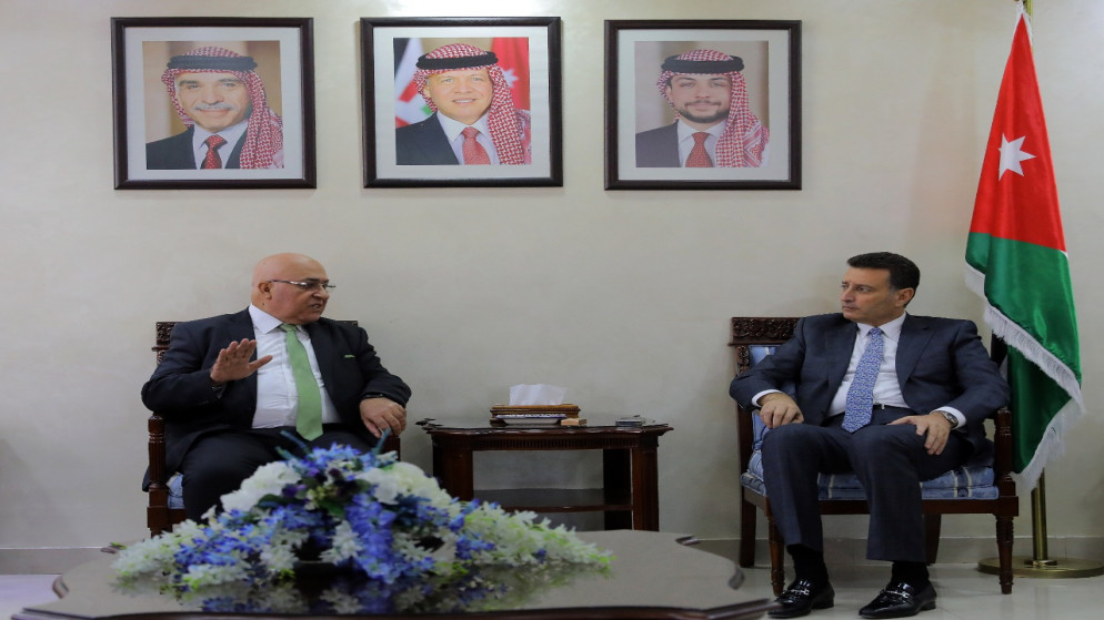 رئيس مجلس النواب يؤكد الحرص على