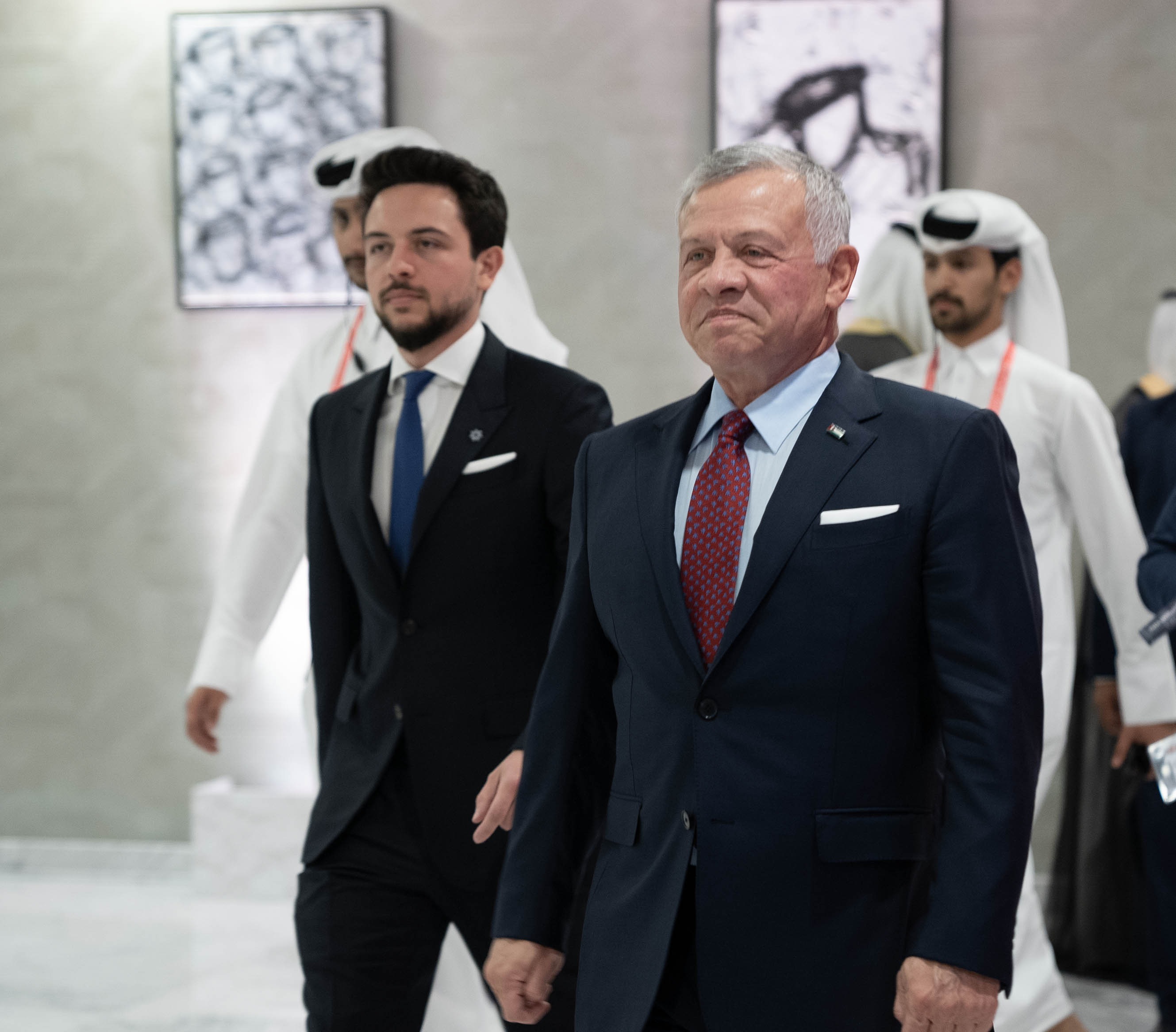 الملك يغادر الدوحة بعد حضور حفل