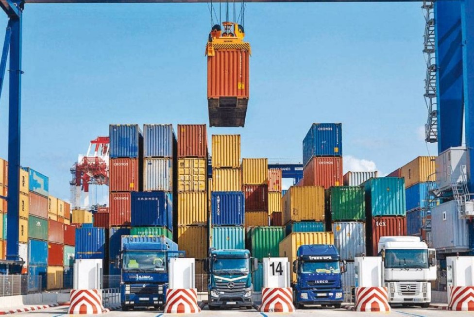 استقرار أجور الشحن عالميا على انخفاض