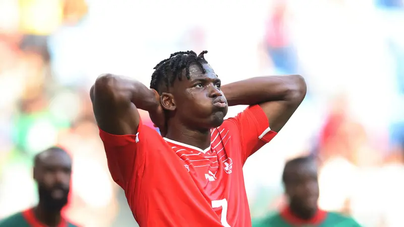 شاهد .. لاعب يرفض الاحتفال بهدفه