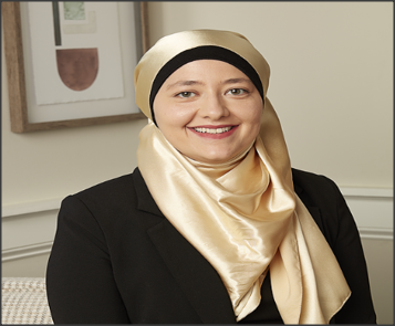 الأردنية روا رمان تحجز مقعدا بمجلس