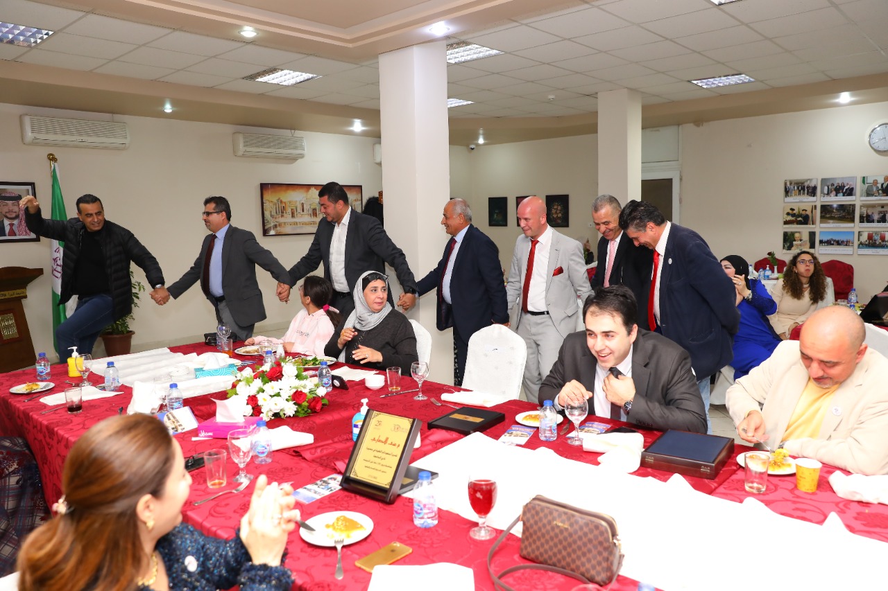 نادي جامعة البترا يحتفل بالذكرى الخامسة