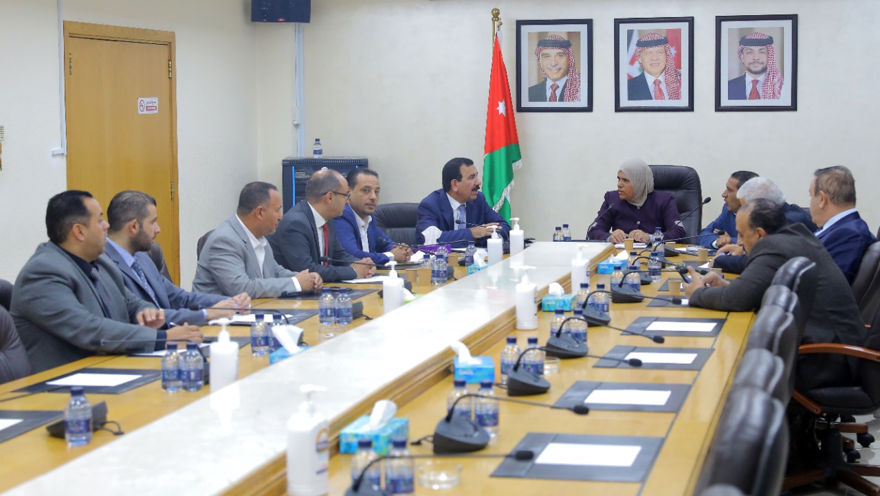 الرواحنة: الائتلاف الوطني تبحث آلية عملها