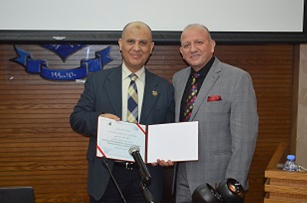 ندوة تفاعلية في صيدلة عمان الاهلية