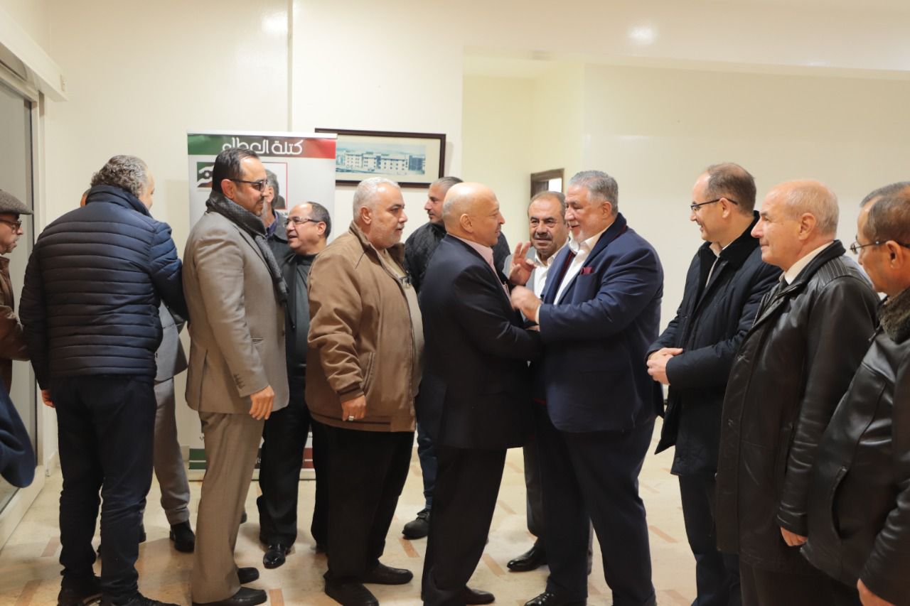 اكثر من 350 تاجر موادّ غذائيّة