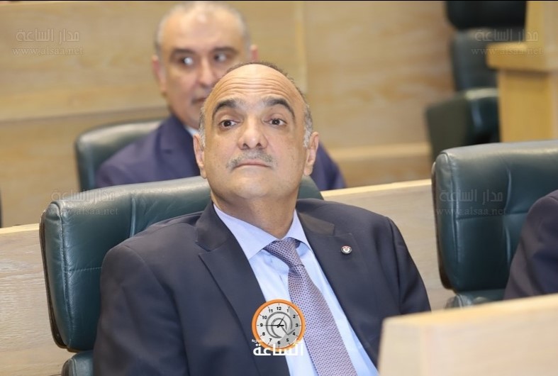 الخصاونة يوجه إلى مراجعة جميع الأعمال