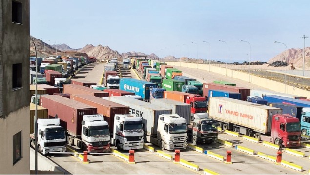 الداوود: الإضراب على الطريق الصحراوي قائم