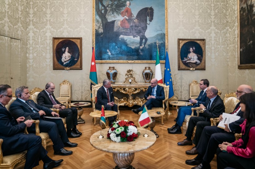 الملك يلتقي رئيسي مجلسي الشيوخ والنواب